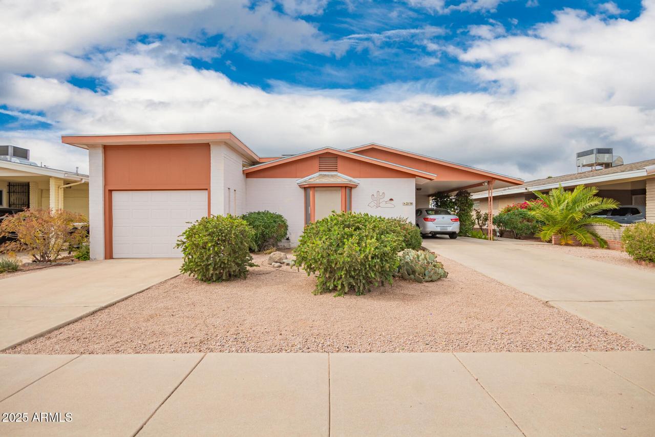 2156 N Middlecoff Dr., Mesa, AZ 85215