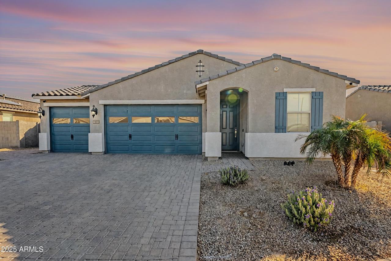 1881 S 223rd Dr., Buckeye, AZ 85326
