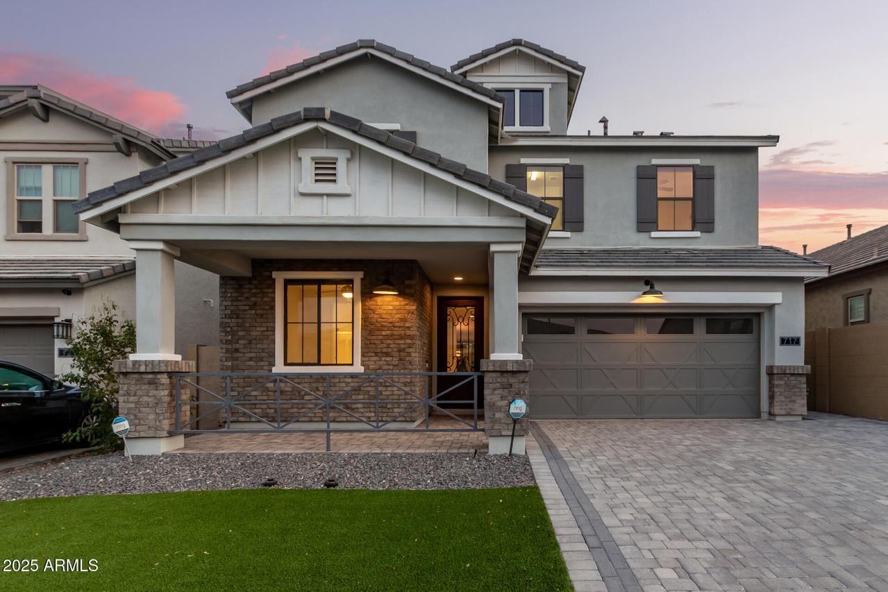 717 E Deer Creek Rd., Phoenix, AZ 85048