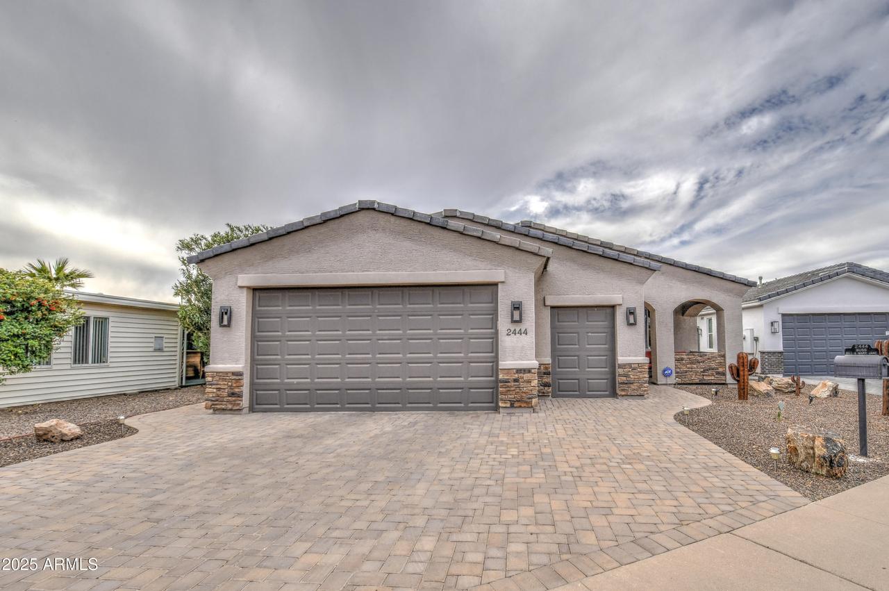 2444 N Ashton Pl., Mesa, AZ 85215