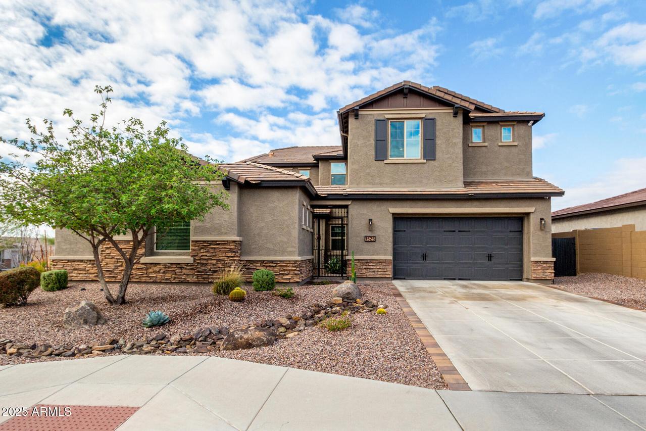 1525 W Bent Tree Dr., Phoenix, AZ 85085