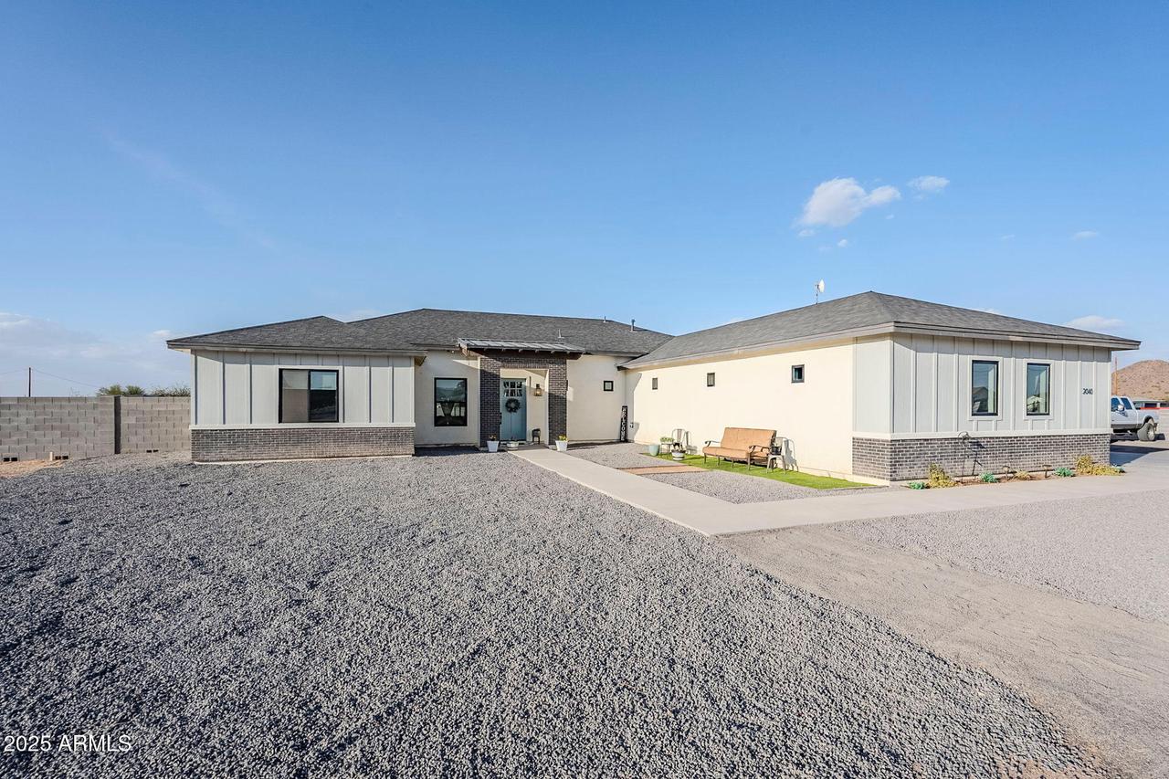 2040 W Gail Rd., Queen Creek, AZ 85142