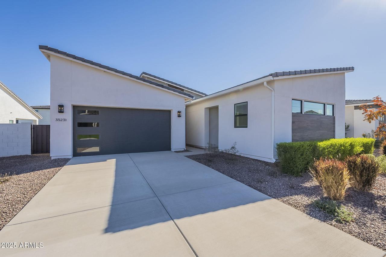 35231 N Danburite Ct., San Tan Valley, AZ 85144