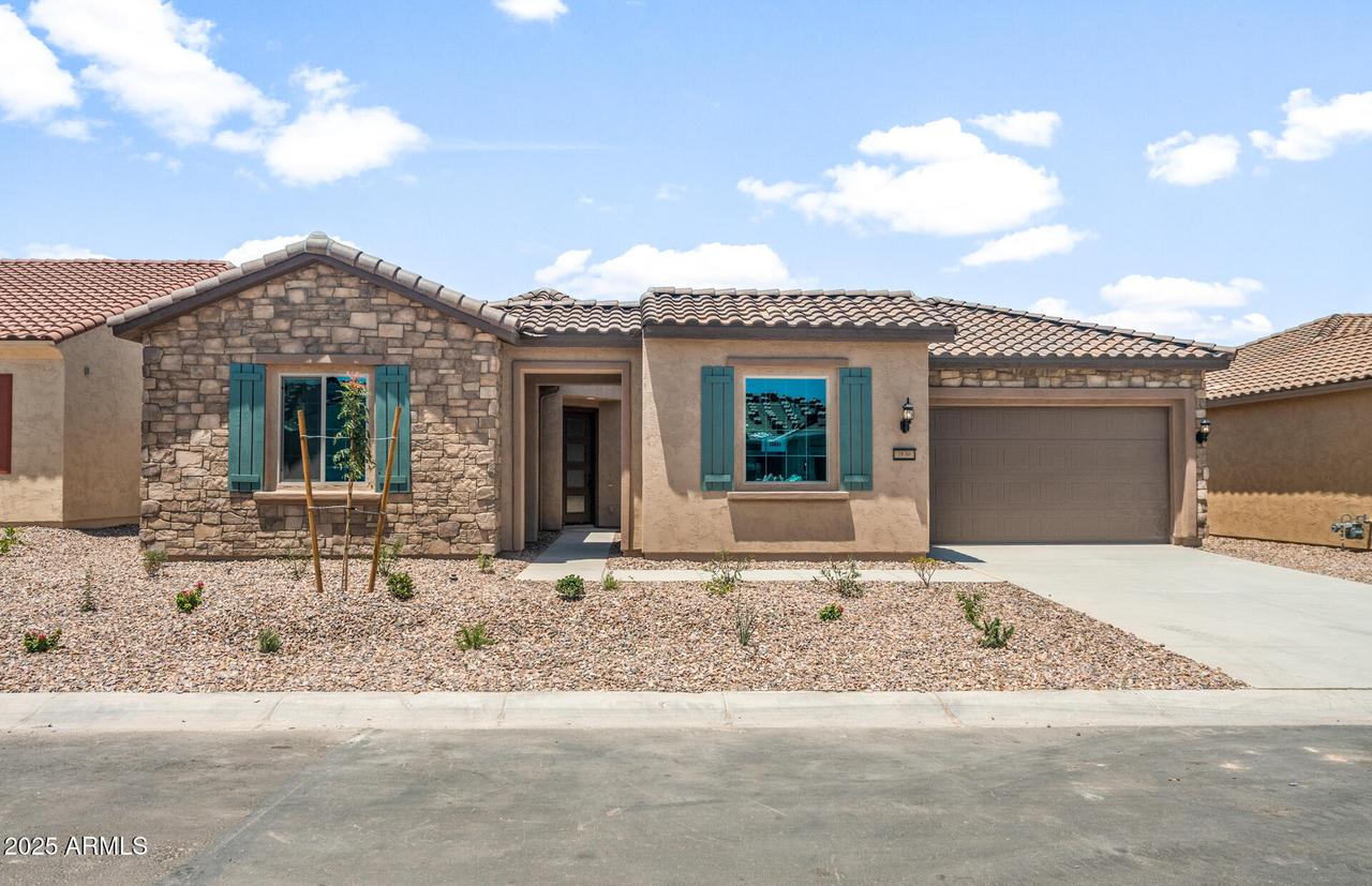 7870 W Mockingbird Way, Florence, AZ 85132