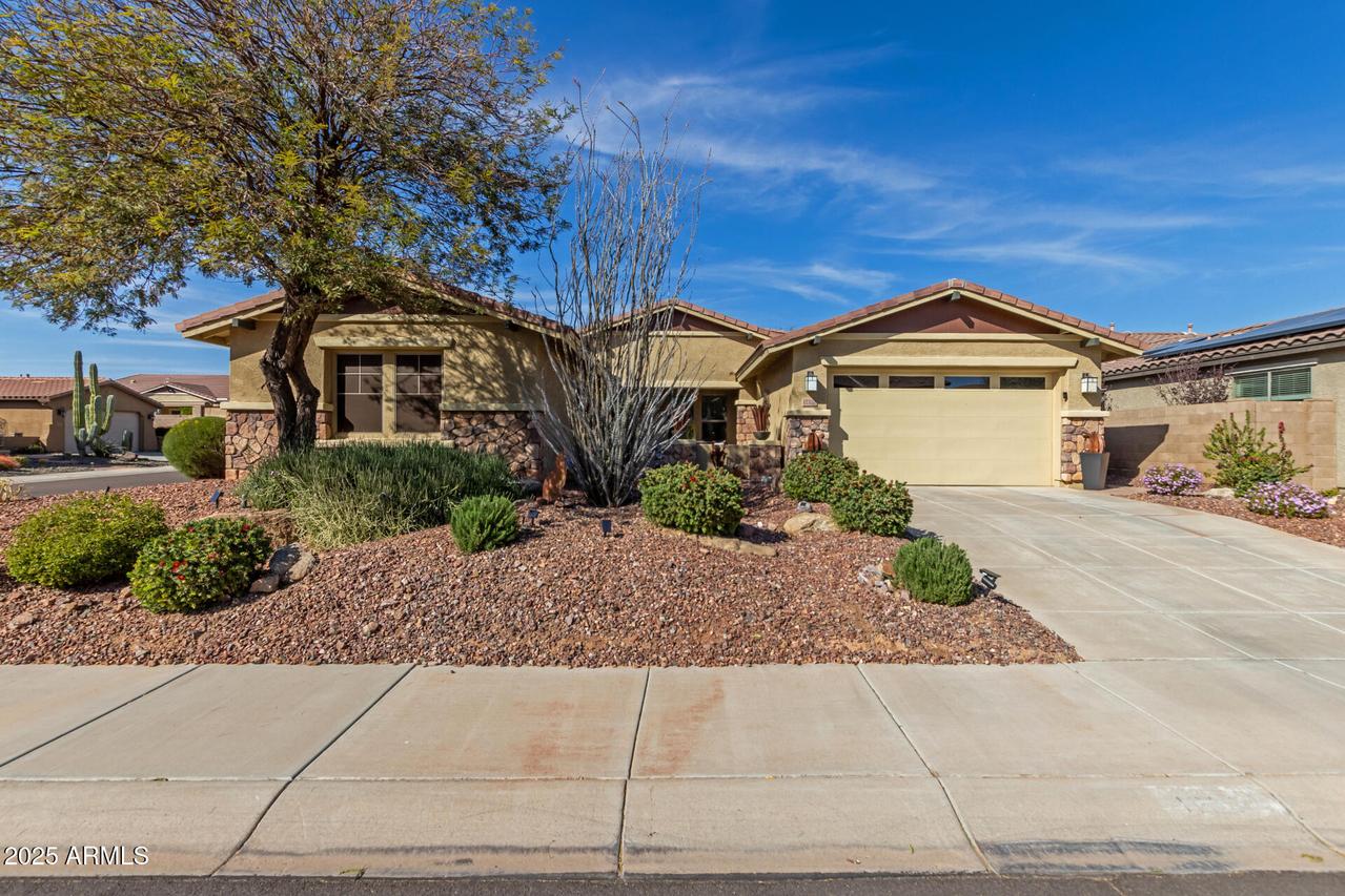 12320 W Lone Tree Tr., Peoria, AZ 85383