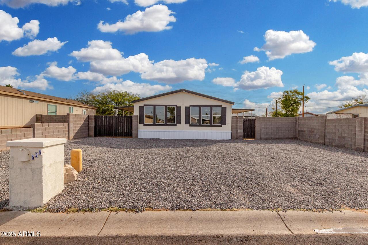 525 S 99th St., Mesa, AZ 85208