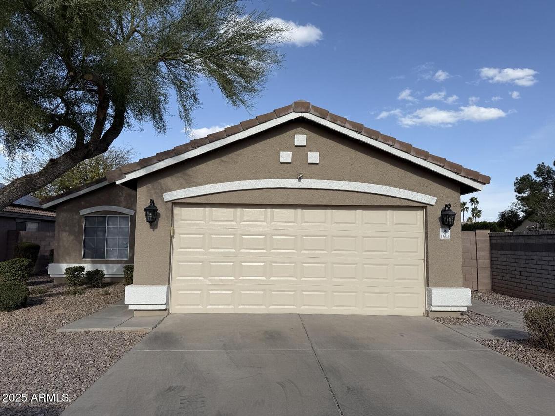 1605 N Serina St., Mesa, AZ 85205