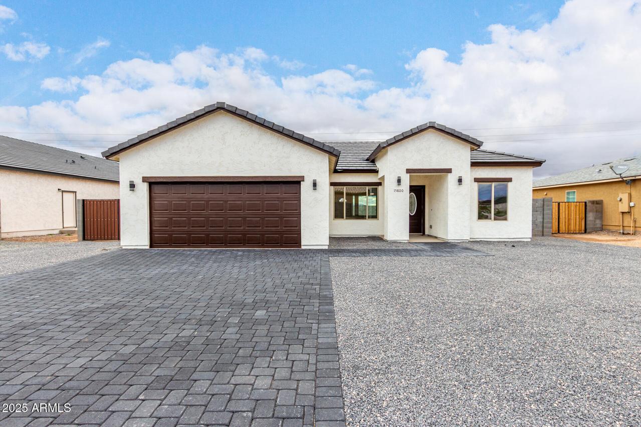 15800 S Animas Rd., Arizona City, AZ 85123