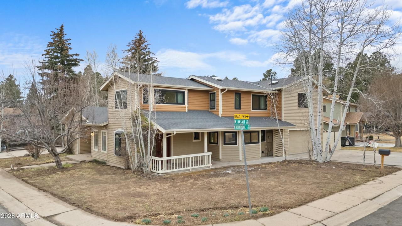 1055 W Basalt Ln., Flagstaff, AZ 86001