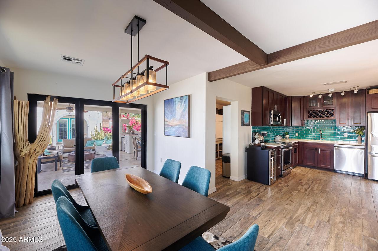 2002 E Mitchell Dr., Phoenix, AZ 85016