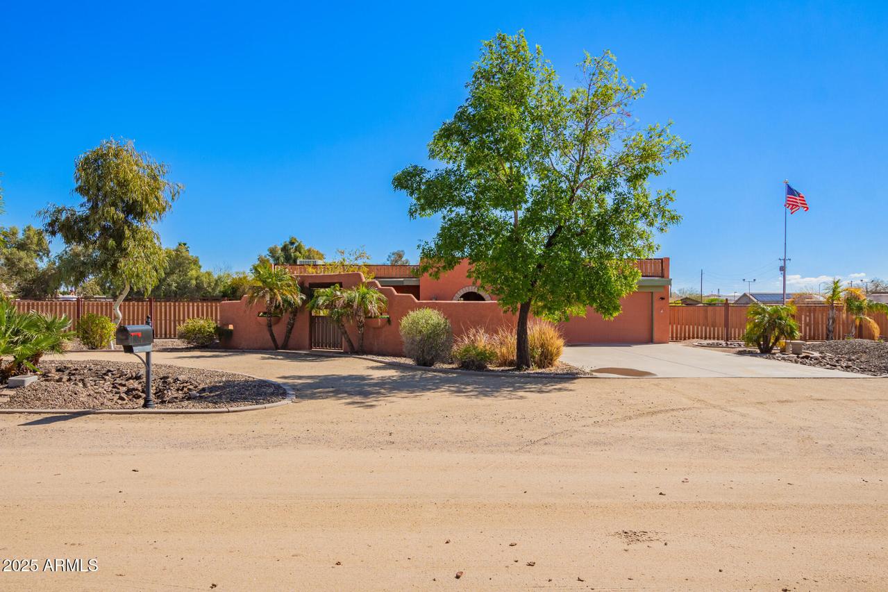 22005 N 86th Ave., Peoria, AZ 85383