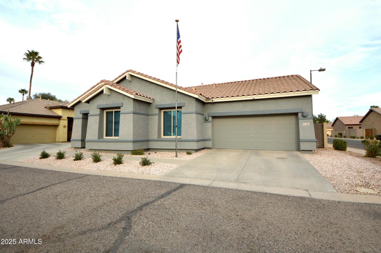 888 E Sheffield Ave., Chandler, AZ 85225