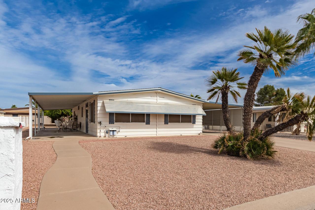 8921 E Sun Lakes Blvd., Sun Lakes, AZ 85248