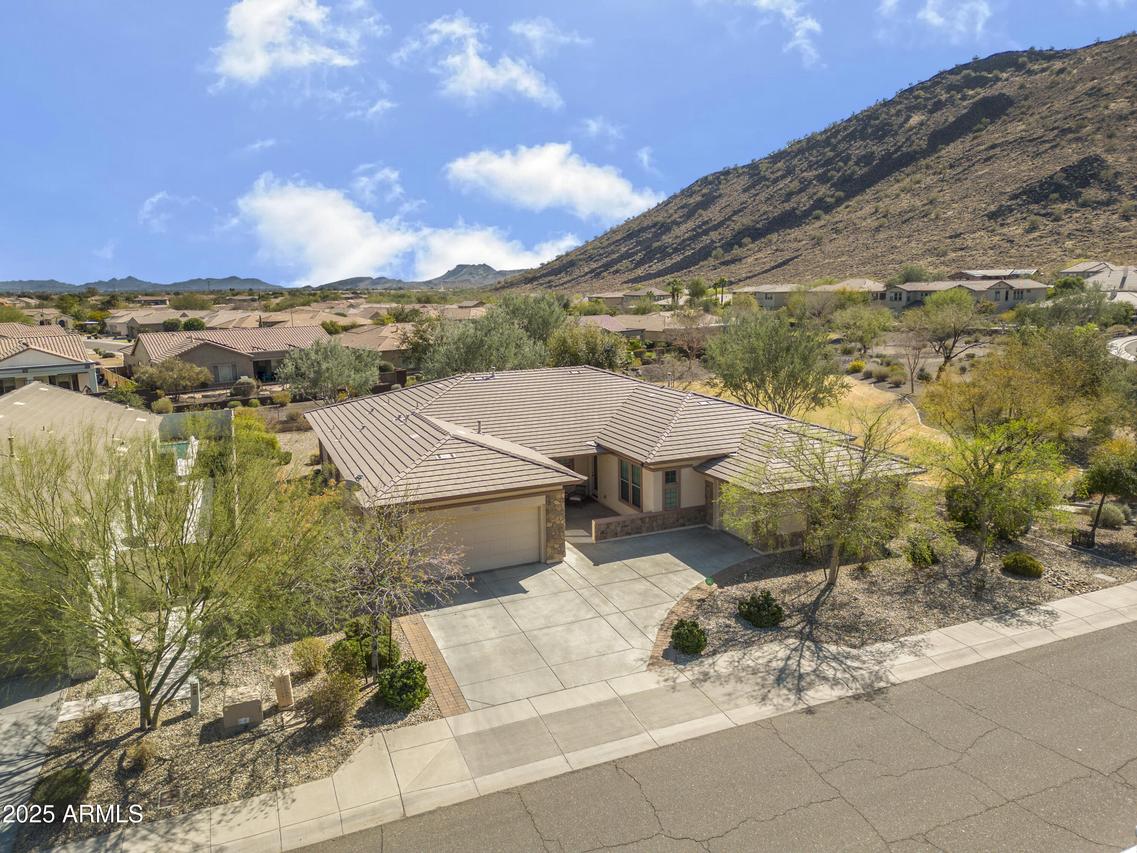 5721 W Molly Ln., Phoenix, AZ 85083