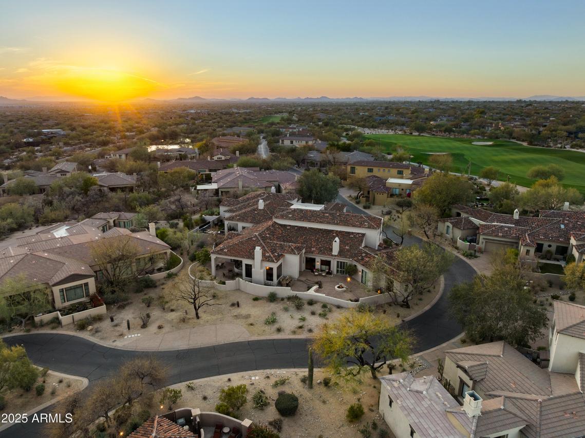 9280 E Thompson Peak Pkwy. #29, Scottsdale, AZ 85255