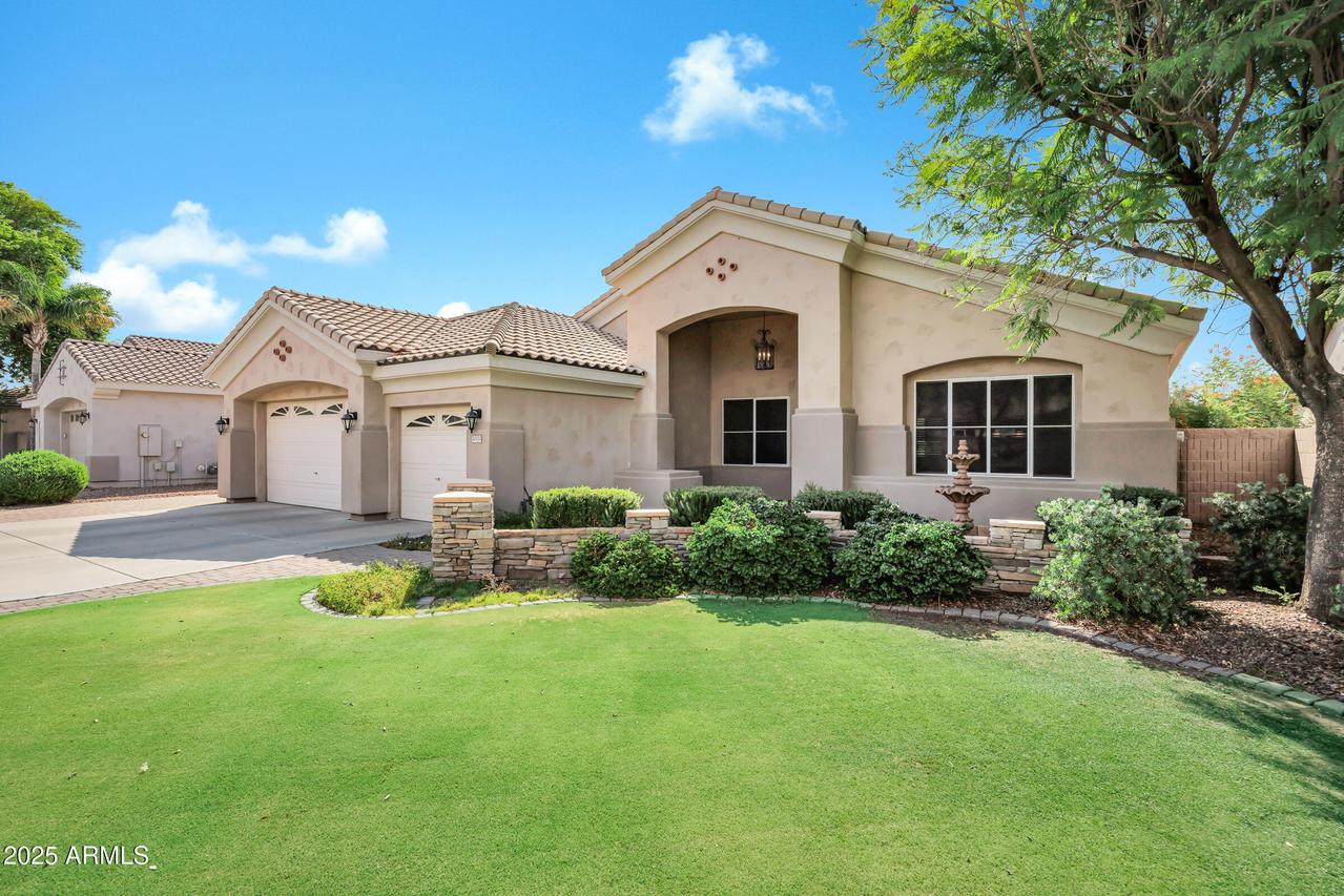 20331 N Fletcher Way, Peoria, AZ 85382