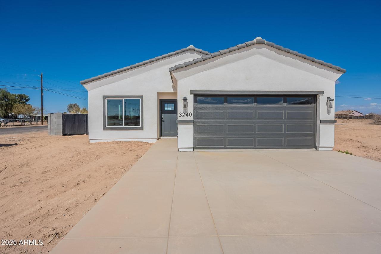 3240 W Desierto Dr., Eloy, AZ 85131