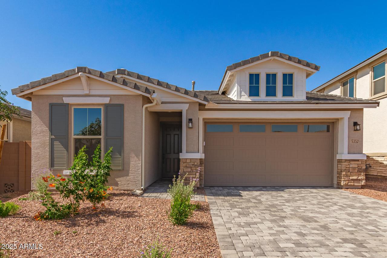 5352 W Las Palmaritas Dr., Glendale, AZ 85302