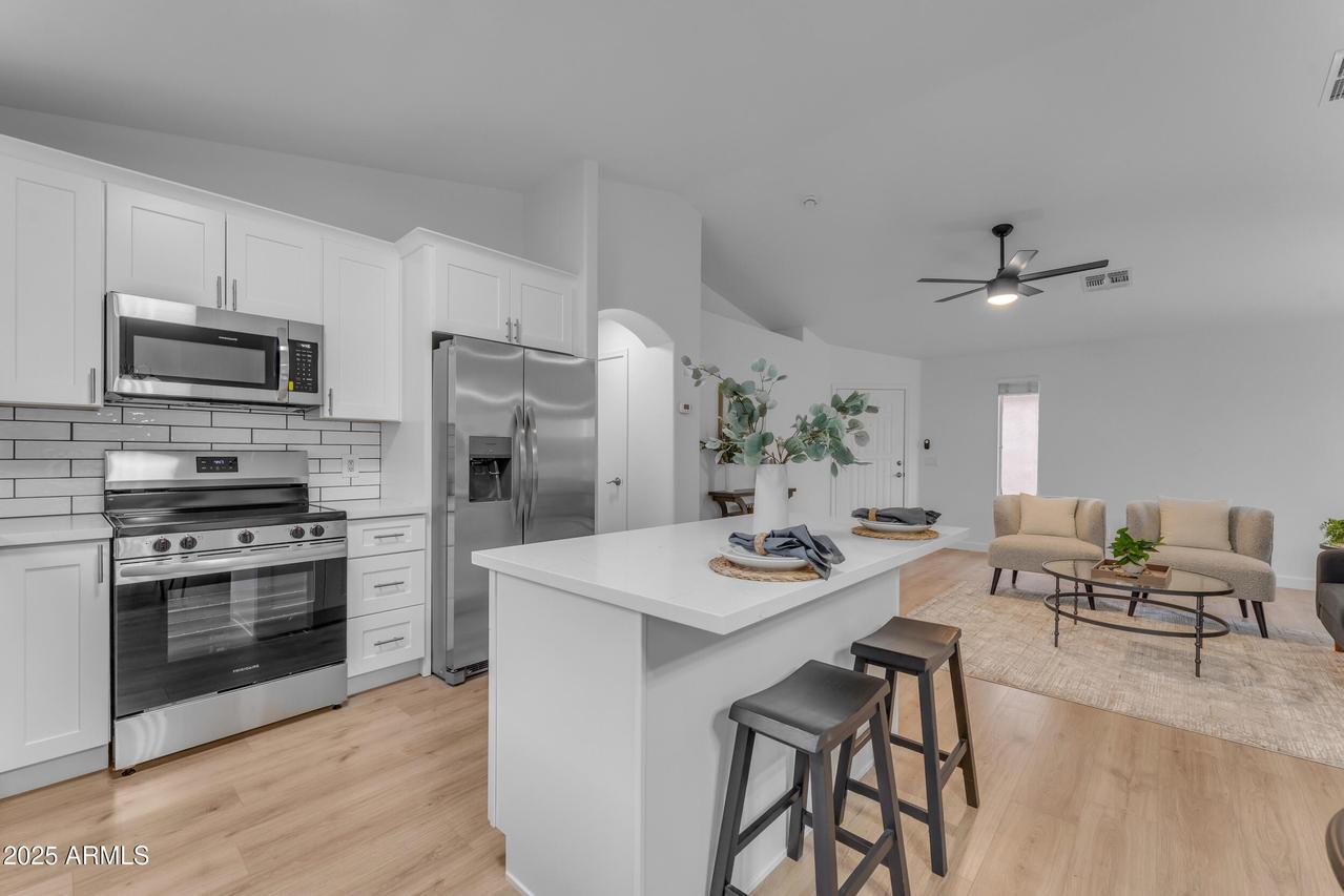 16611 N 19th St., Phoenix, AZ 85022