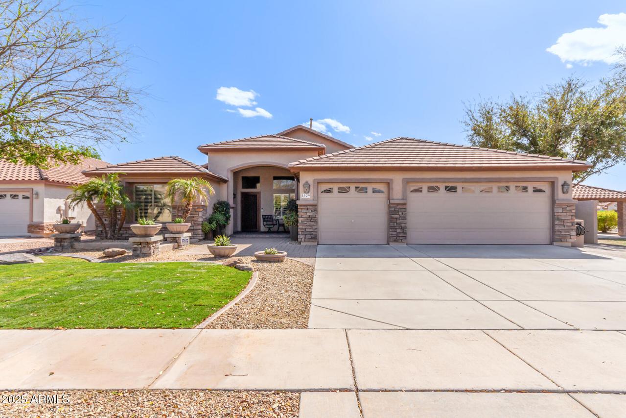 5929 W Riviera Dr., Glendale, AZ 85304