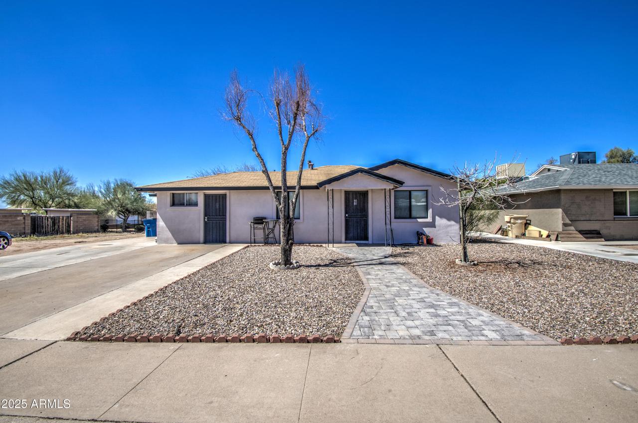 350 S Thunderbird Dr., Apache Junction, AZ 85120