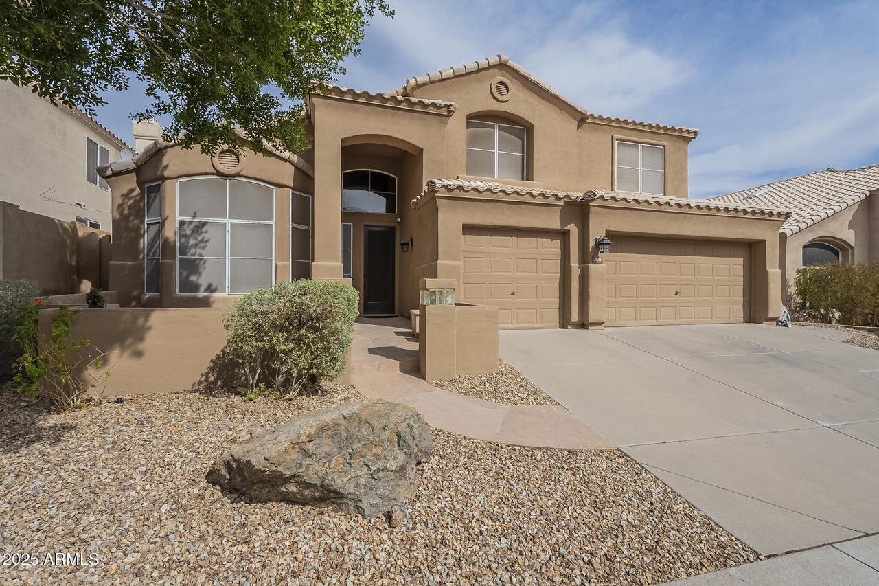 908 E Mountain Sage Dr., Phoenix, AZ 85048
