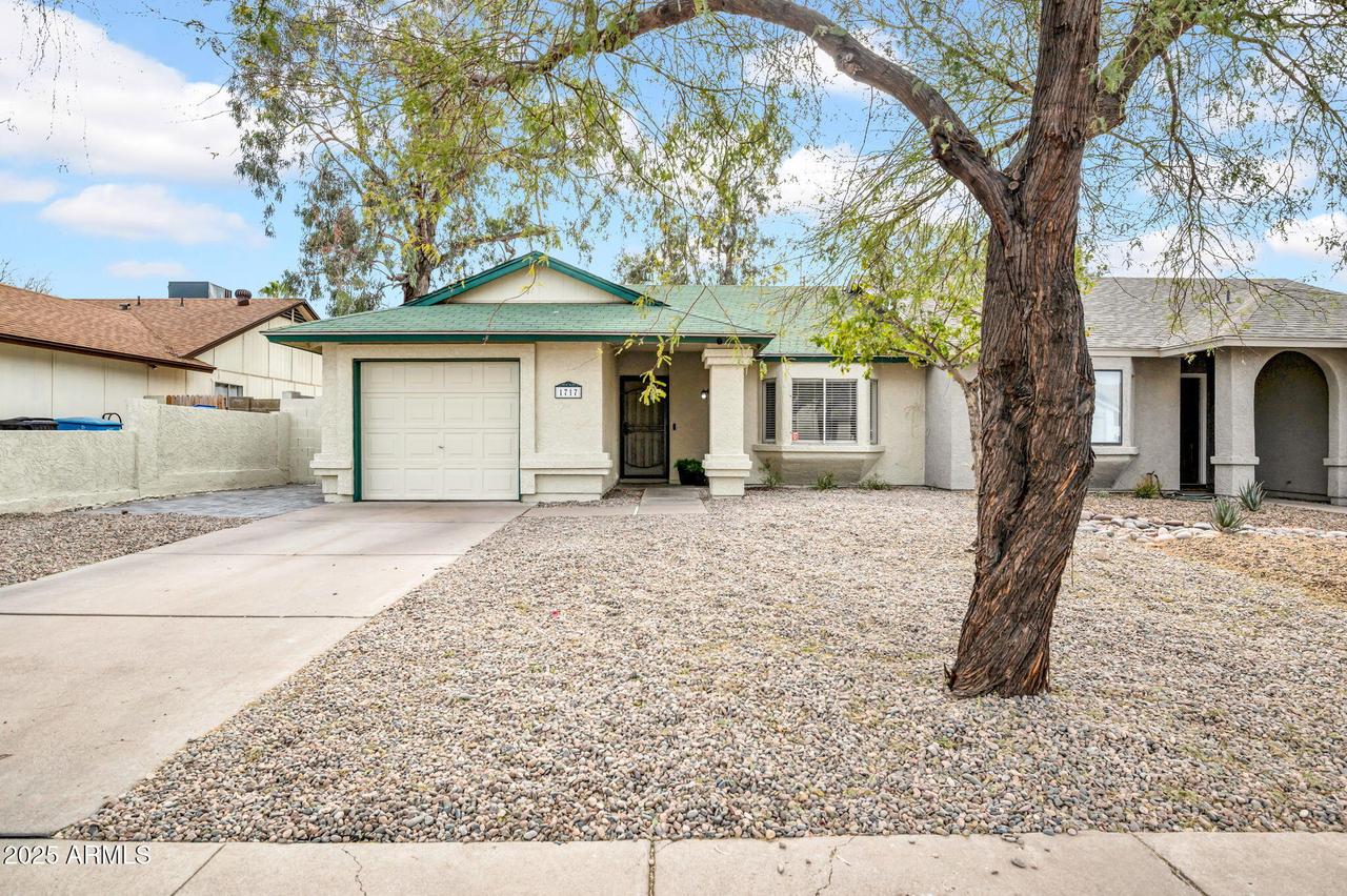 1717 E Sandra Ter., Phoenix, AZ 85022