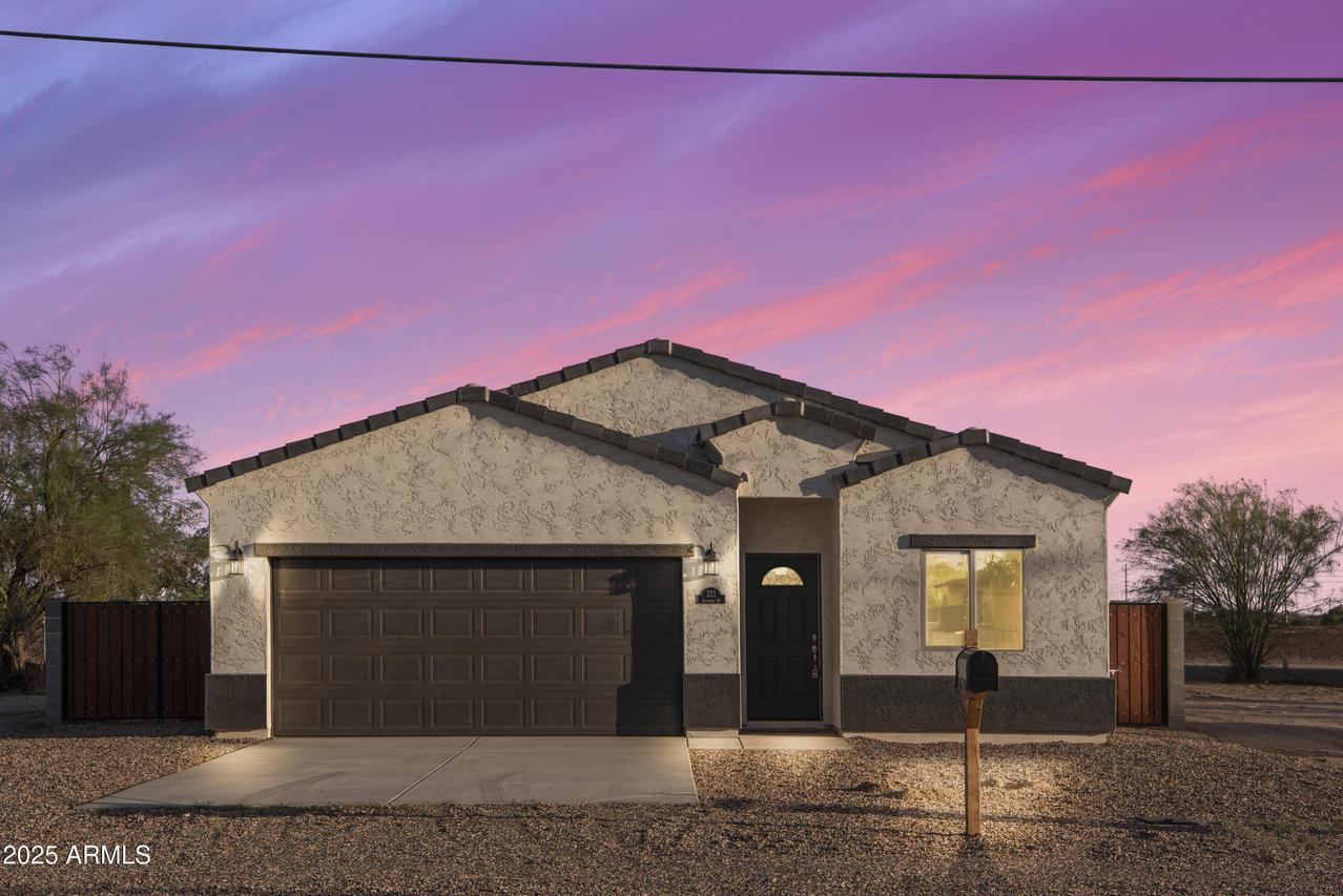 211 W Alsdorf Rd., Eloy, AZ 85131