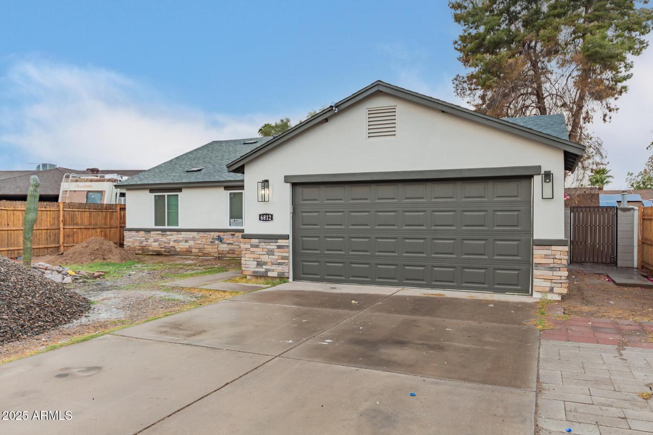 6812 S 41st Pl., Phoenix, AZ 85042