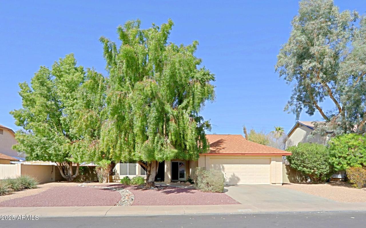 6228 W Caribbean Ln., Glendale, AZ 85306
