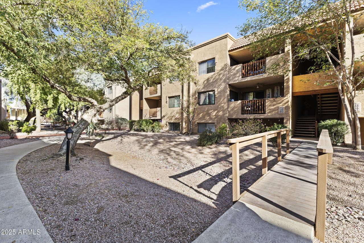 3031 N Civic Center Plz. #339, Scottsdale, AZ 85251