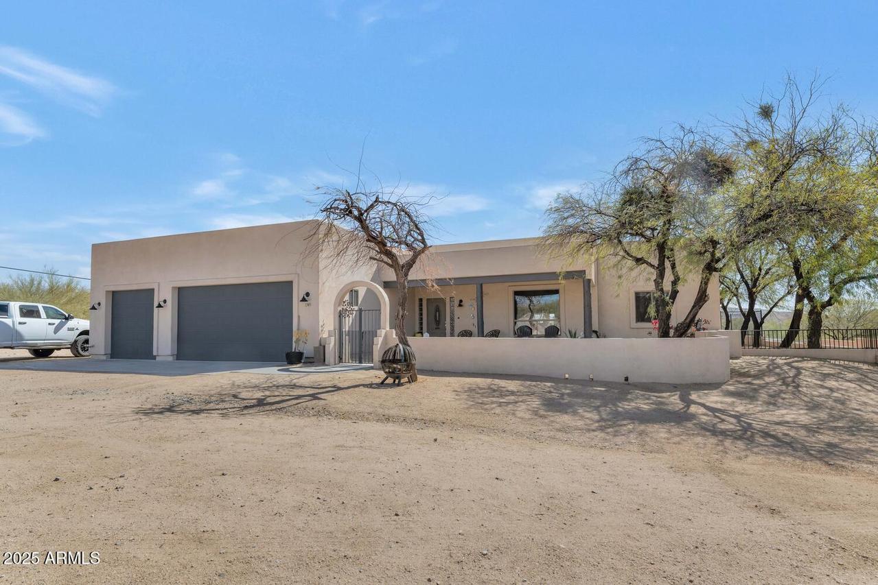 1345 E Gaffney Rd., New River, AZ 85087