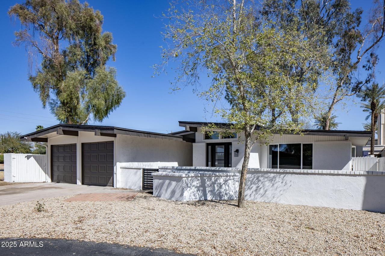 15255 N 5th Ln., Phoenix, AZ 85023