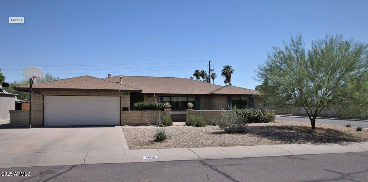 2605 E Geneva Dr., Tempe, AZ 85282