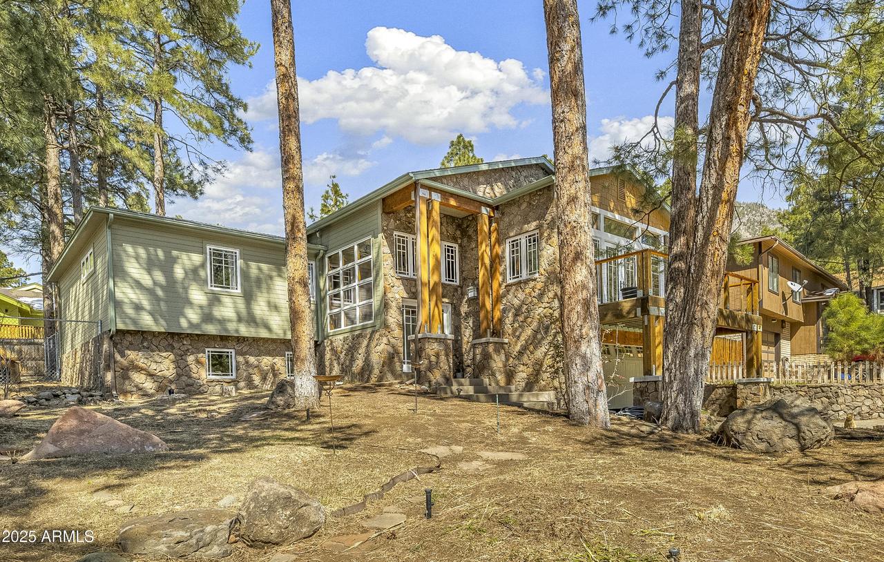 1500 E Everest Dr., Flagstaff, AZ 86004