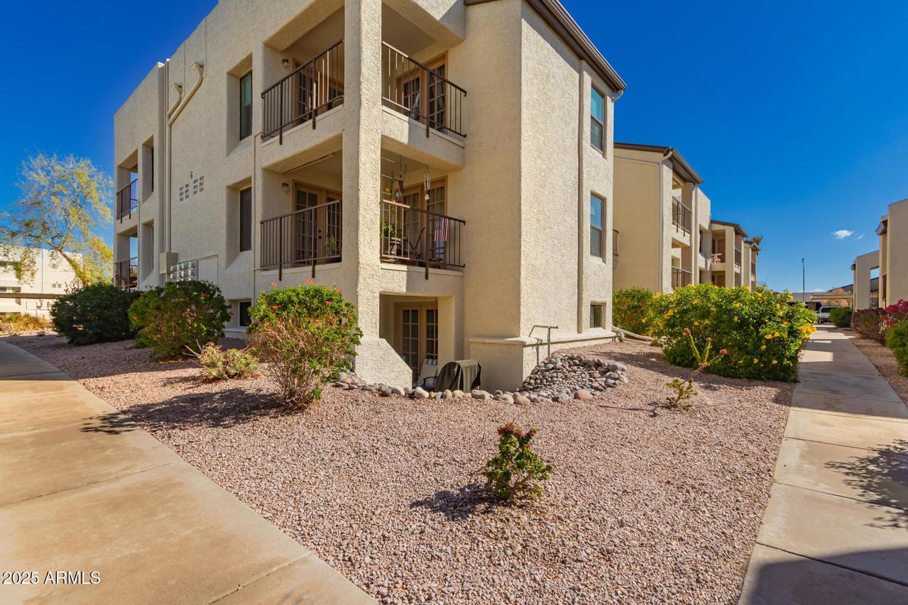 5518 E Lindstrom Ln. #2011, Mesa, AZ 85215