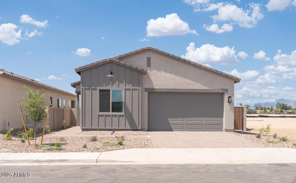 366 E Las Perlas Ln., San Tan Valley, AZ 85140