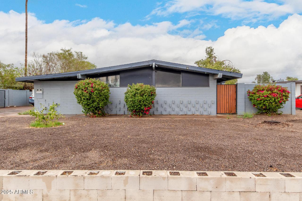 4733 N 15th Ave., Phoenix, AZ 85015