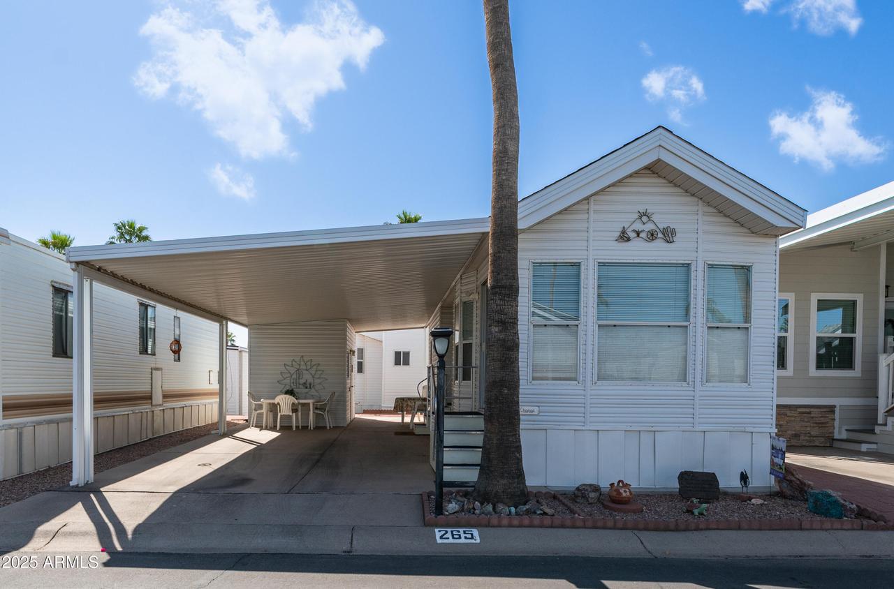 265 Cinnabar Dr., Apache Junction, AZ 85119