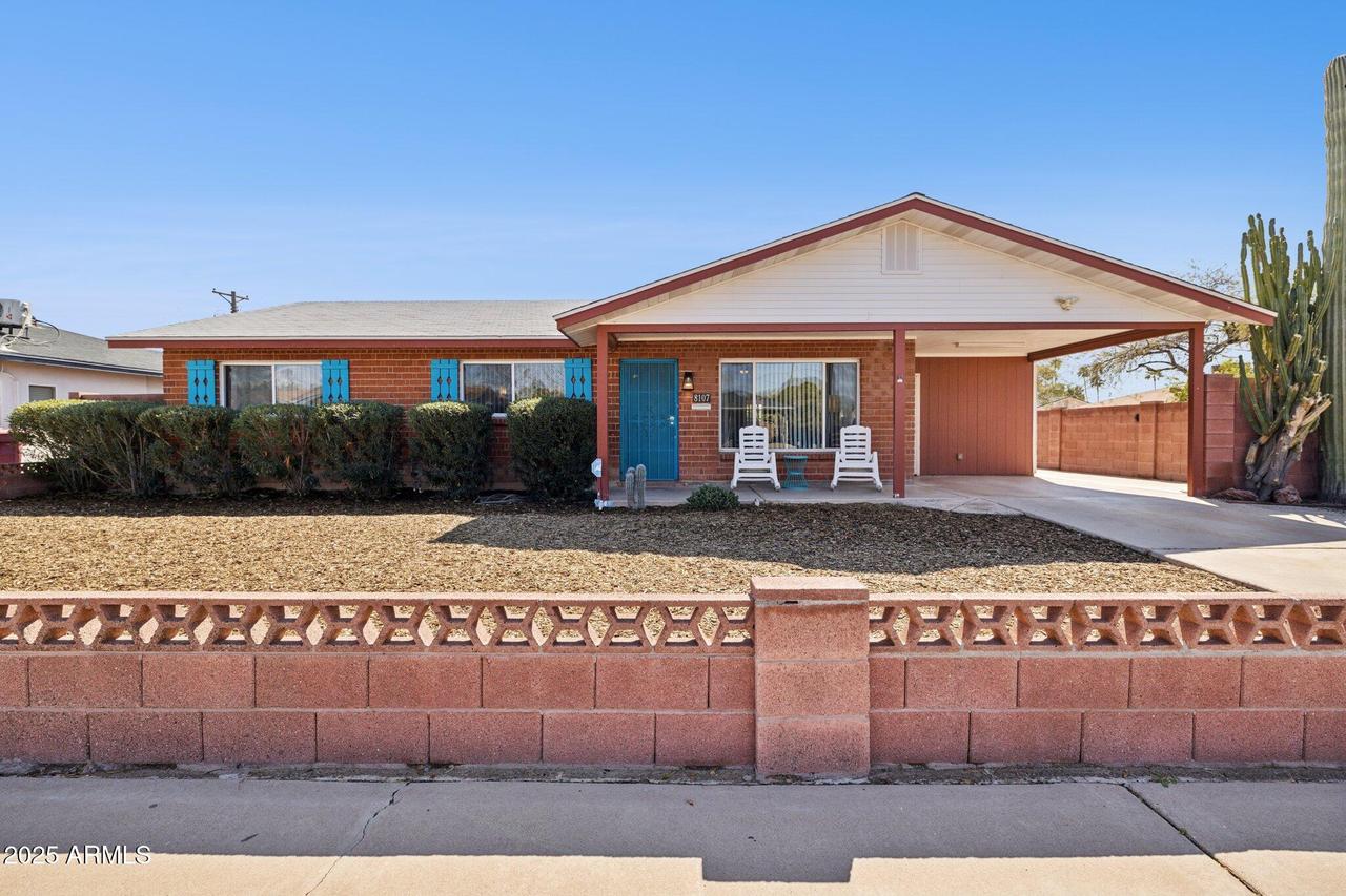 8107 E Mitchell Dr., Scottsdale, AZ 85251