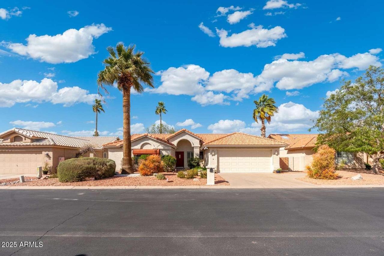10634 E Cedar Waxwing Dr., Sun Lakes, AZ 85248
