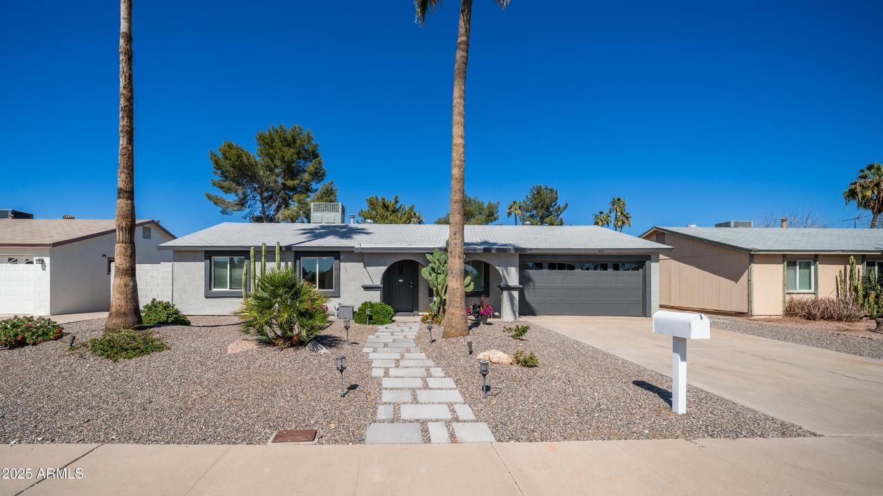 3914 E Surrey Ave., Phoenix, AZ 85032