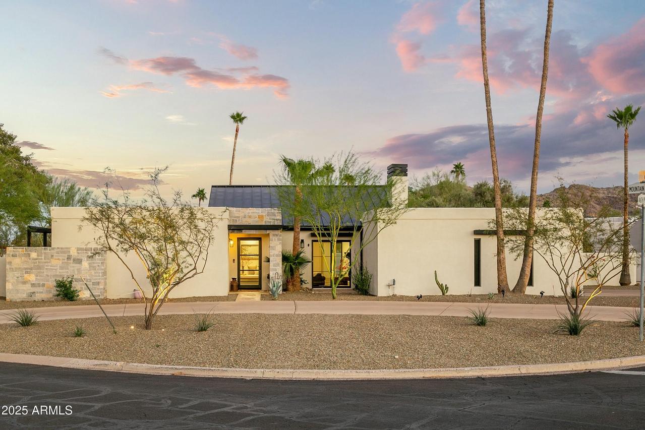 4625 E Mountain View Rd., Phoenix, AZ 85028