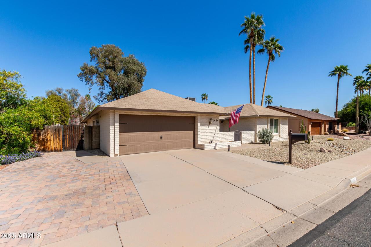 1434 W Meseto Ave., Mesa, AZ 85202