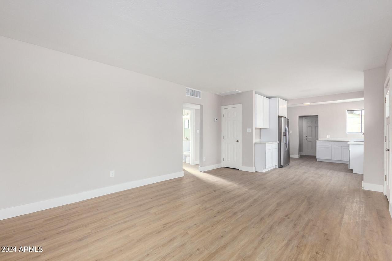 3331 E Mckinley St., Phoenix, AZ 85008