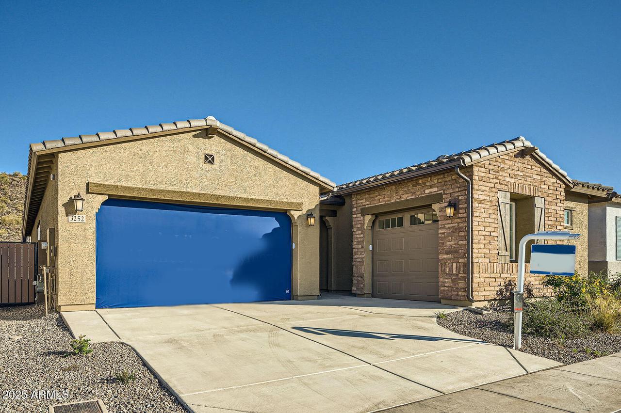 3252 W Peak View Rd., Phoenix, AZ 85083