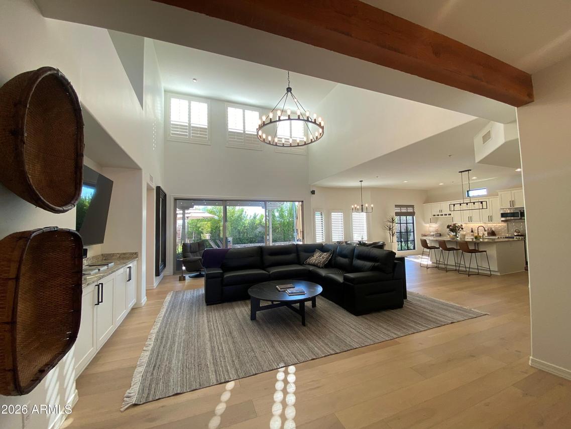 3811 N 64th St., Scottsdale, AZ 85251