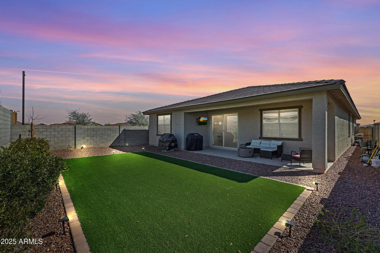 17286 W Running Deer Tr., Surprise, AZ 85387