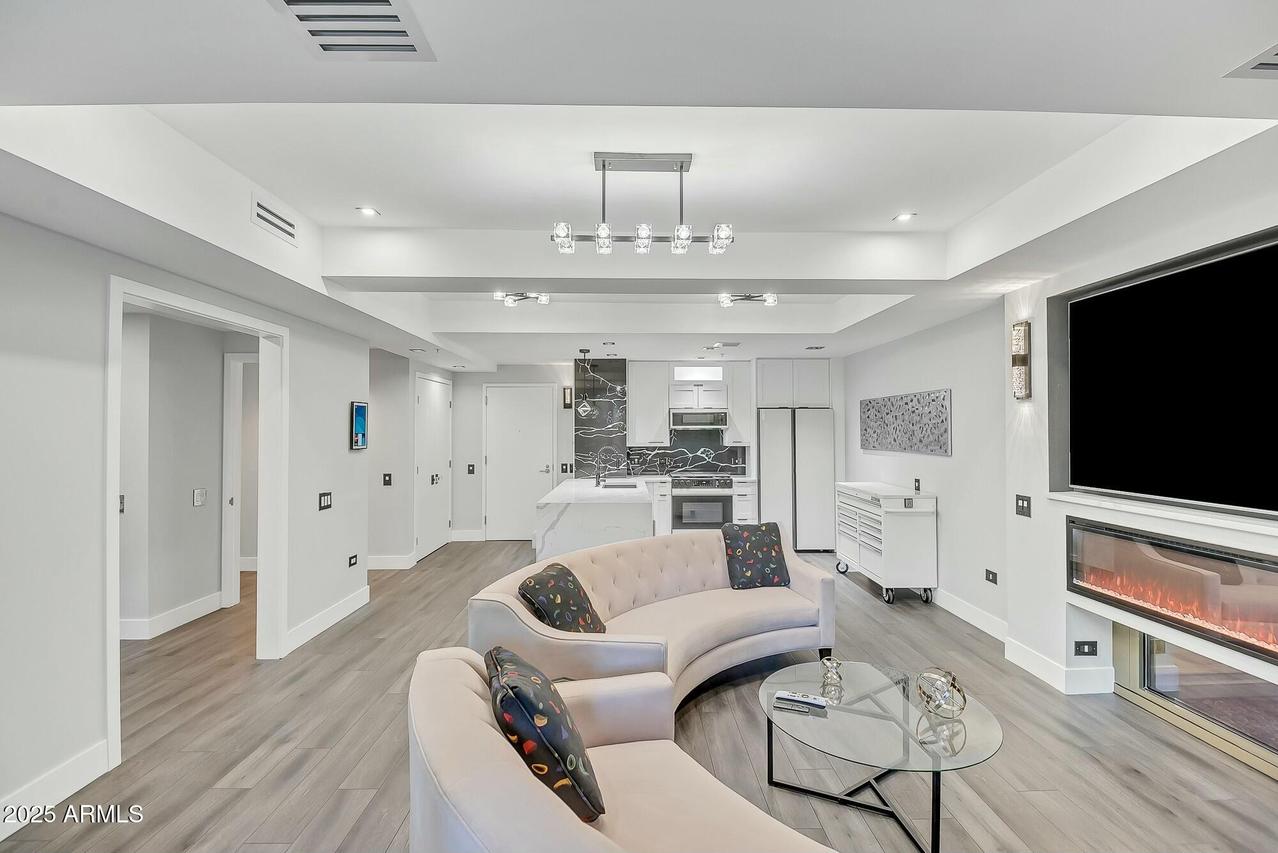 7151 E Rancho Vista Dr. #1003, Scottsdale, AZ 85251