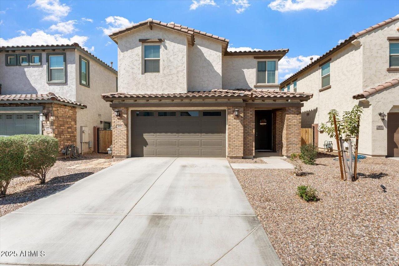 6830 N 88th Dr., Glendale, AZ 85305